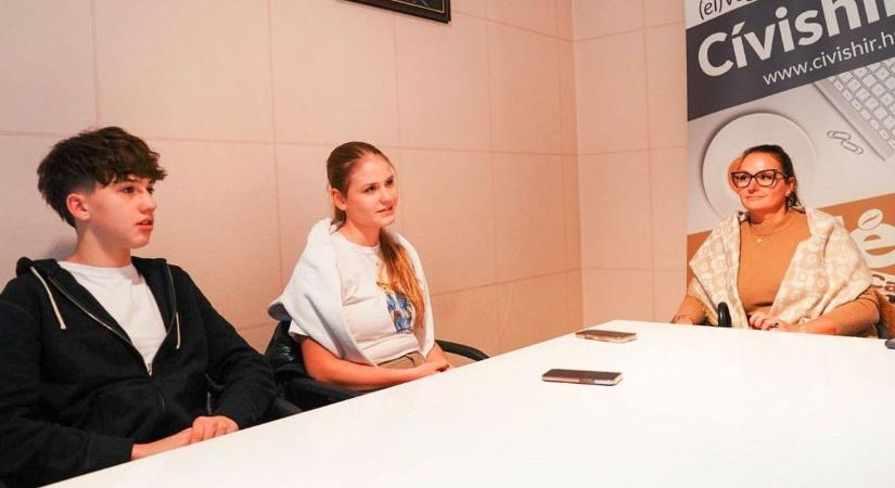 Elég, ha a szülők aggódnak: még gyerekek, de már veszélyes sportágban aratnak a debreceni unokatestvérek