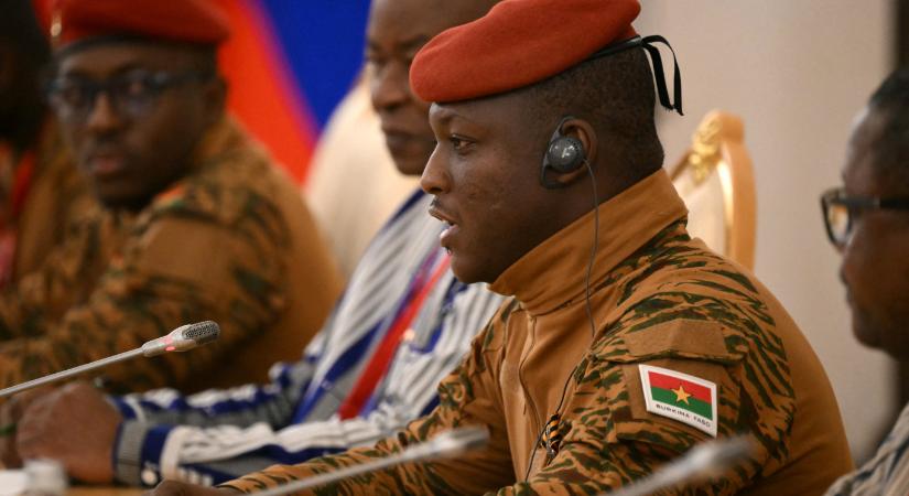 „Ki kell mondanunk az igazságot, a demokrácia nem nekünk való”