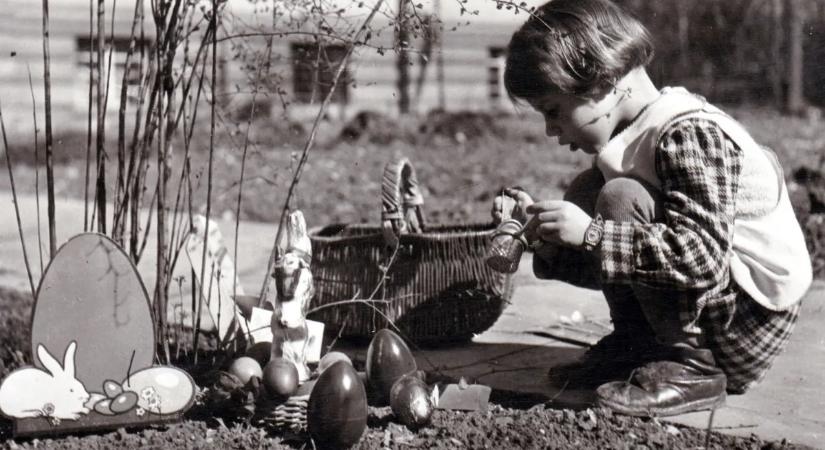 Retró húsvét: kölniillat a lépcsőházban, műanyag nyuszik és rikító tojások a lakásban - Galéria