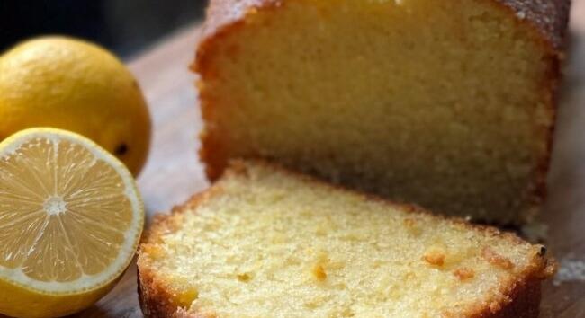 A húsvéti asztal illatos kedvencei: így készül a puha citromos kalács és cukros tetejű foszlós briós