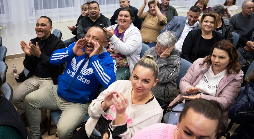 Gyűlöletcunami Nyírbogáton: a fideszes képviselő felesége kinyomozza, kik beszéltek ellene A szavazat árában, és előhúz egy rejtélyes pedofilsztorit