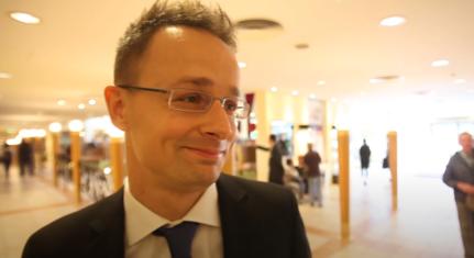 Szijjártó reagált arra, hogy tanára nyilvánosan megtagadta őt