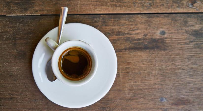 Váratlanul üthet be az éjszakai kávéfogyasztás