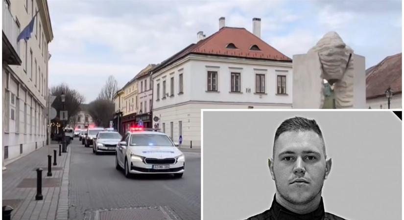 Csendes tiszteletadás az utakon: így emlékeztek a fiatal rendőrre (videó)