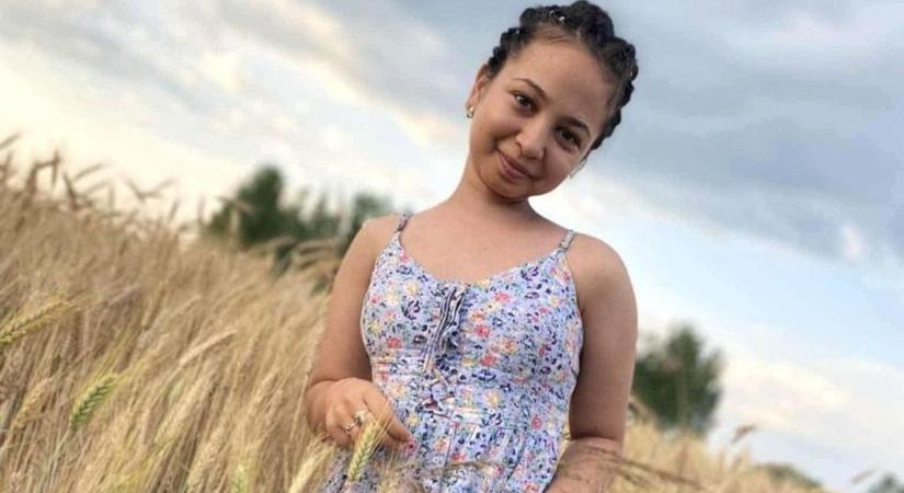 Megnyerte élete harcát, ma már testvéreivel nevet Tifani, aki mögé az egész falu beállt