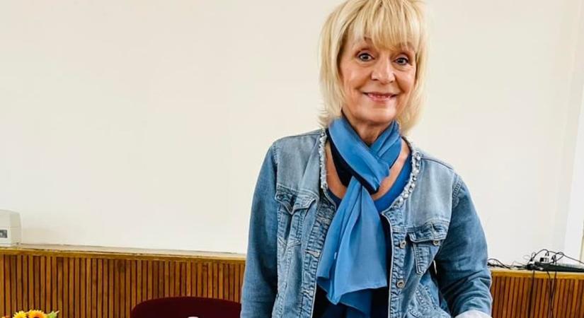 Szily Nóra megdöbbentő videót posztolt a balesete következményeiről: Sírok a fájdalomtól, tanulgatok járókerettel tipegni