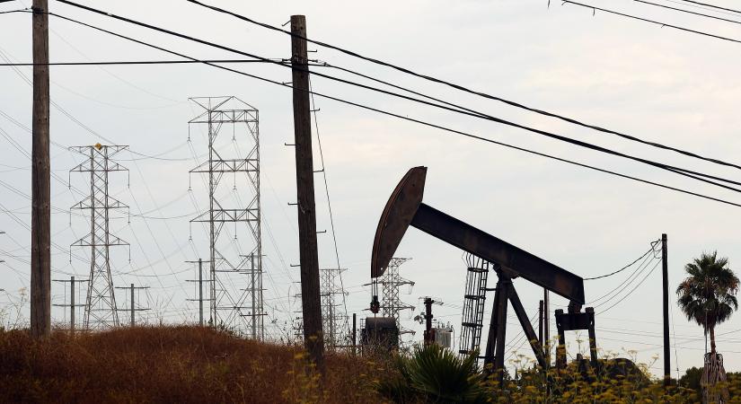 „Ne utazzatok!” – Brüsszel már kimondta: visszatér Covid-élet, csak most maszk nélkül