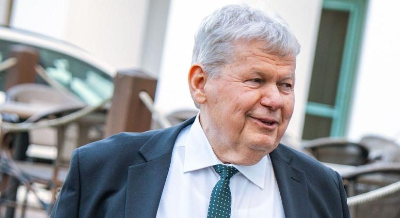 Óriási szám! Ennyi kórházat, rendelőt, mentőállomást újított fel a Fidesz-kormány