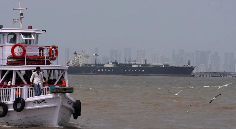 Francia hajó áthalad a Hormuzi-szoroson: első nyugati európai átkelés az iráni háború óta