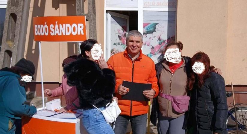 Bodó Sándor fideszes országgyűlési képviselő emberei helyezhették ki a lejárató, ukránozós plakátokat Debrecenben