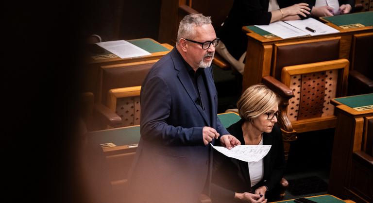 Pert nyert a Kúrián a DK, a minisztériumnak ki kell adnia a budapesti pályaudvarok állapotáról szóló dokumentumokat