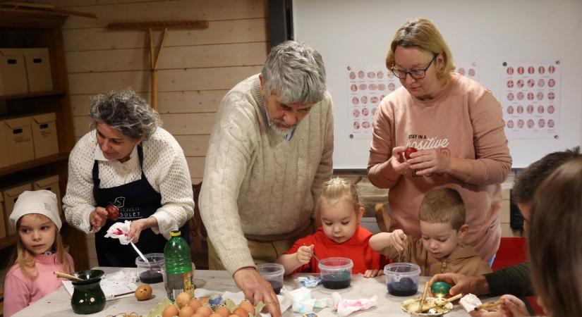 Nagy durranásra készül a Szennai Skanzen, fantasztikus programok vezetik fel a hétfői locsolkodást