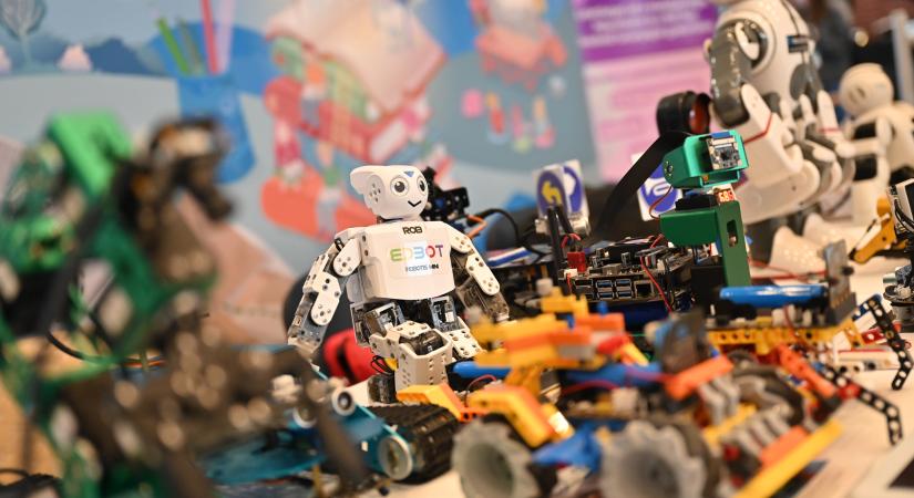 Az MI átírja az oktatást – pedagógiai fordulópont előtt az iskolarendszer