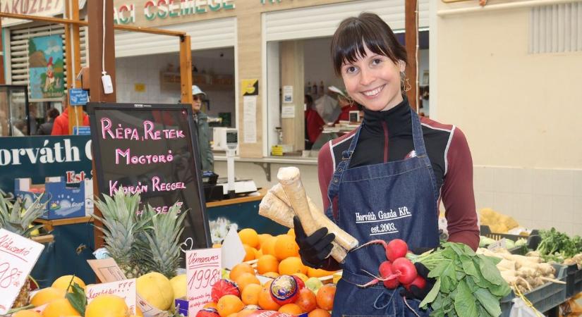 Utolsó előtti húsvéti nekifutás – nagypénteken így bolydult fel a zalaegerszegi piac (galéria, videó)