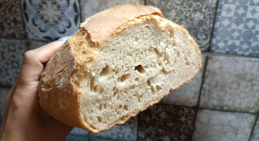 Elfelejthetjük a pékséget: ez a kenyér 5 perc munkával készül, az íze viszont brutálisan jó