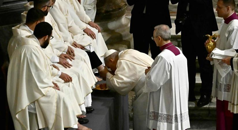 A lábmosás Isten igaz szeretetére nevel minket – így szólt Leó pápa nagycsütörtöki homíliája az Utolsó Vacsora emlékére