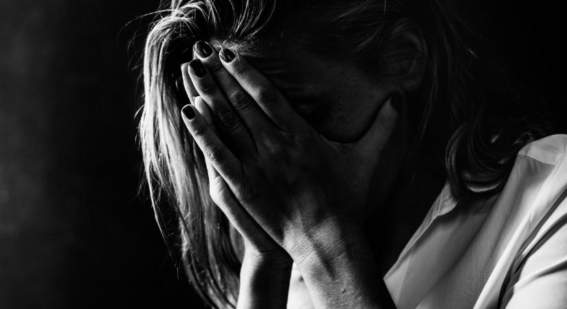 Két héttel a szülés után vesztette el látását az édesanya