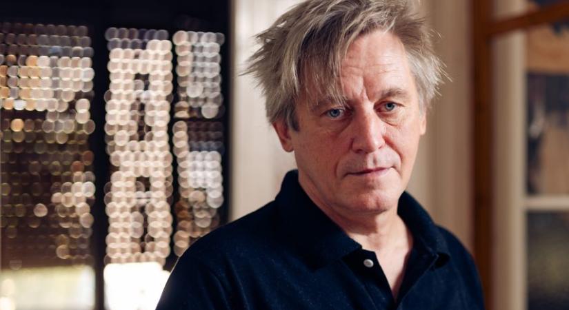 Hírmozaik – április 3.