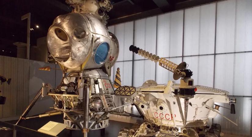 Nem voltak egyedül az Apollo űrhajósai a Holdon