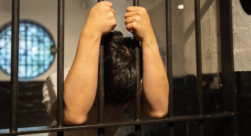 Inkább bankot rabolt, csak ne kelljen a feleségével élni, mégis megjárta a férfi