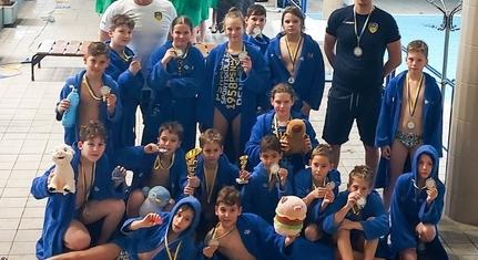 A PSN Zrt. U11-es vízilabdázói második helyen fejezték be az Ambrus Tamás-emléktornát