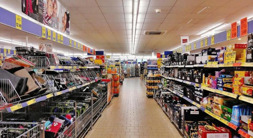 „A szüleimet gyilkossággal vádolják, engem pedig trollok üldöznek” – Kétévesen tűnt el a kislány, a család pokla azóta is tart