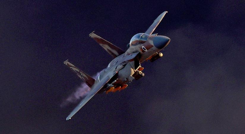 Iráni háború: kimentették a lelőtt amerikai vadászgép egyik pilótáját