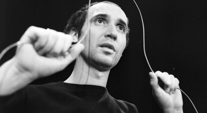 Április 4-én történt