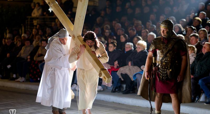 Büki Passió - misztériumjáték Jézus kereszthaláláról az Atriumban