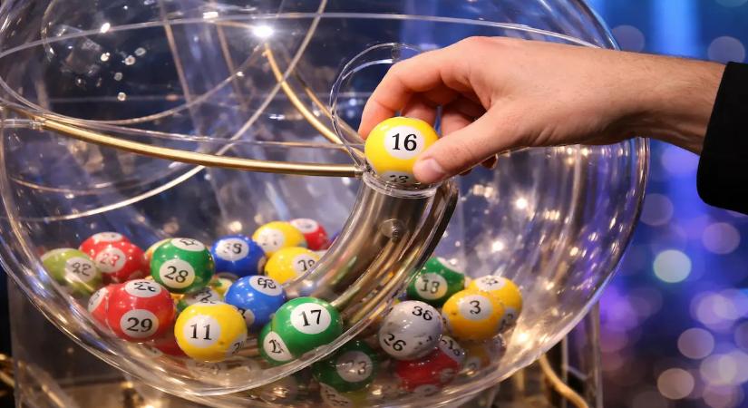 Ennek a 4 csillagjegynek van a legnagyobb esélye megnyerni a lottót a mai napon!