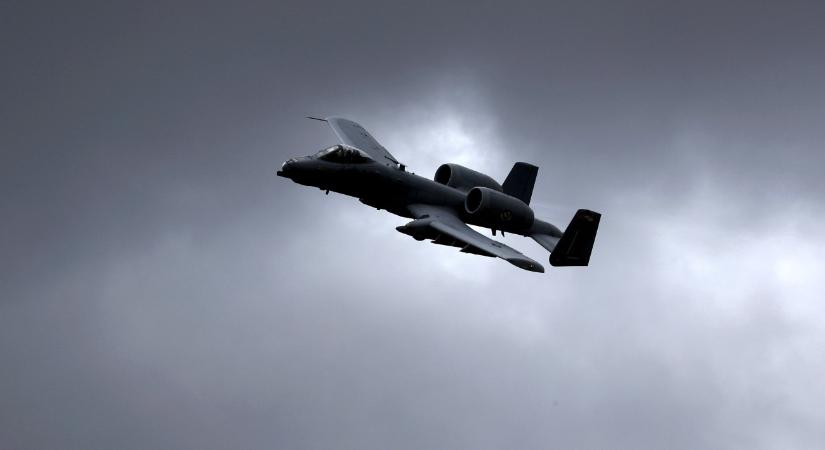 Ez már nagyon fájhat Amerikának, újabb gép lelövését jelentették az irániak - itt a videó