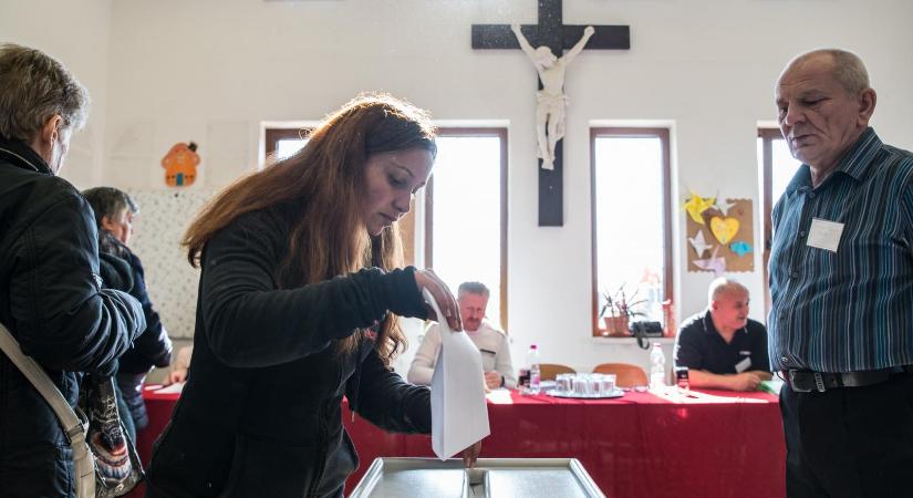 Elkészült a felmérés, a magyarok több mint fele választási csalástól tart április 12-én, ötből négyen titkos külföldi beavatkozásra gyanakszanak