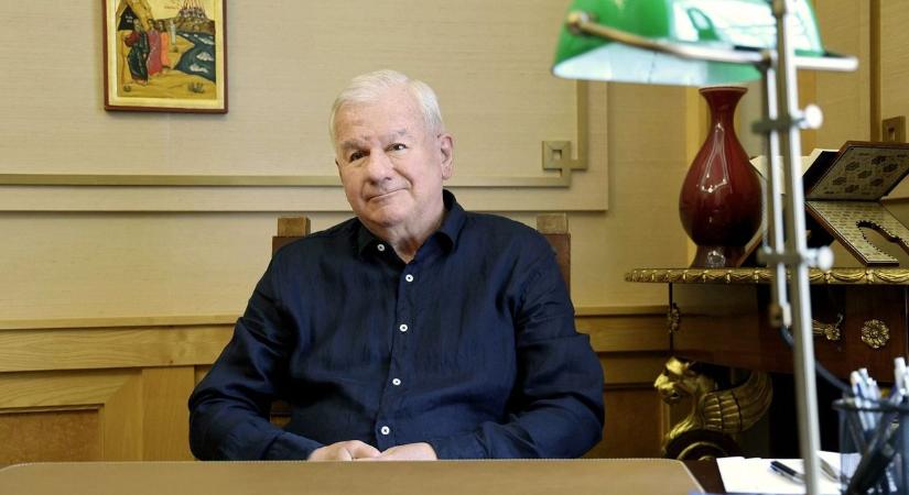 Kiss-Rigó László: „Krisztus nem eltörölte a rosszat, hanem legyőzte”