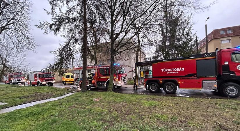 Egy hétköznapi eszköz okozta a bajt – percek alatt lángolt a lakás