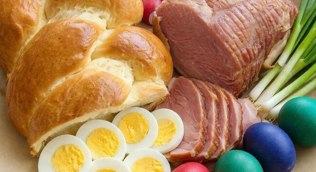Húsvét és jelentése: miért eszünk sonkát, kalácsot és tojást ilyenkor?