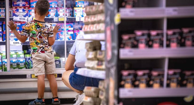Olvasónk kiakadtak: a boltok tele vannak silány minőségű élelmiszerekkel