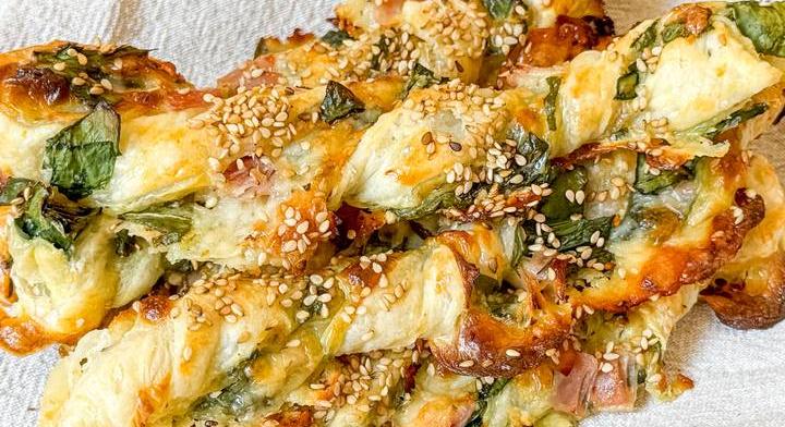 Váratlan vendégekre vár ez a villámgyors sós süti: 20 perc alatt elkészül