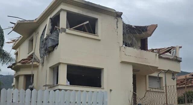 A Hezbollah támadásai károkat okoztak északi lakóépületekben; az IDF megsemmisített egy hidat Kelet-Libanonban