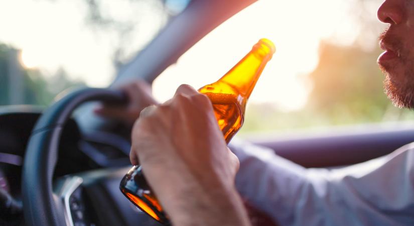 Három halott, súlyos közlekedési tragédia Kiskunfélegyházánál