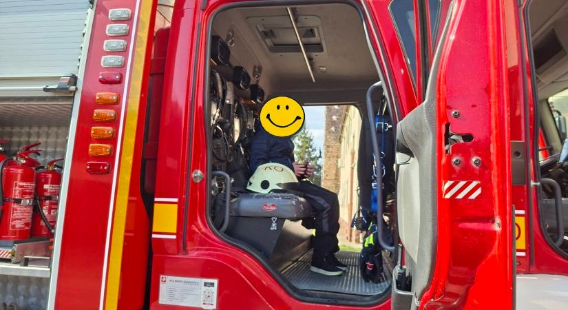 Valóra váltották a tűzoltók egy kisfiú álmát