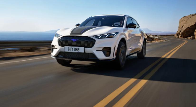 Ilyen villany-Mustang még nem volt!