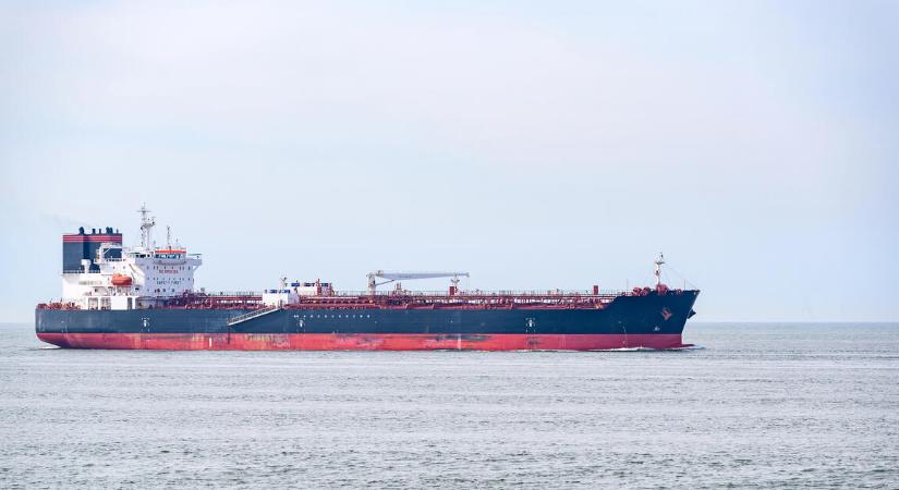 Egyre több hajó haladhat át a Hormuzi-szoroson