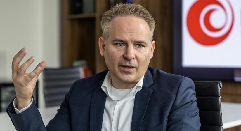 Mit tegyen az, aki 40 évesen pánikba esik attól, hogy mi lesz vele 30-40 év múlva?