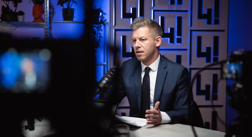 Magyar Péter a 444-nek: Látszik, hogy az utolsó hetek nem a Tiszára nézve veszélyesek