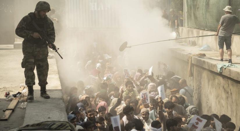 Igazi katonákat vezényeltek ki, hogy a Sárkányok Kabul felettben statisztáljanak