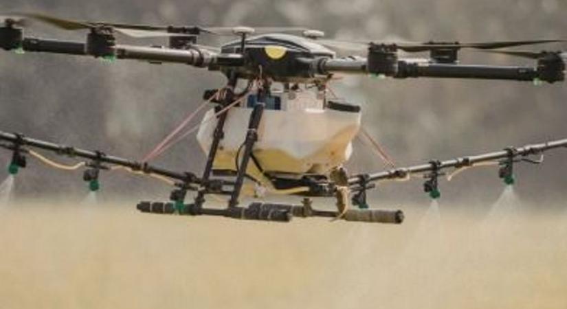 Drónok vették át a permetezést – újabb növényvédő szerek kaptak zöld utat Magyarországon