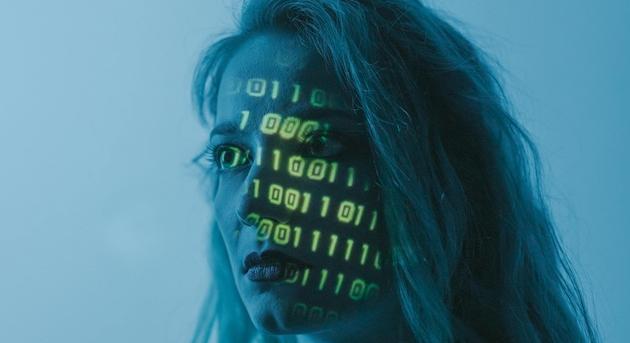 Kína a "digitális embereket" is tornasorba állítja