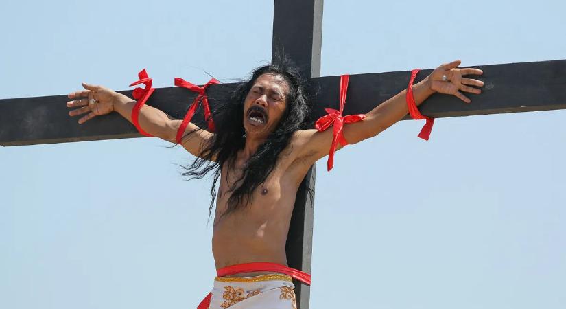 Brutális képeken a Fülöp-szigeteki húsvéti rítusok – galéria