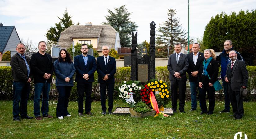 A vásárhelyi leventékre emlékeztek Királyhidán