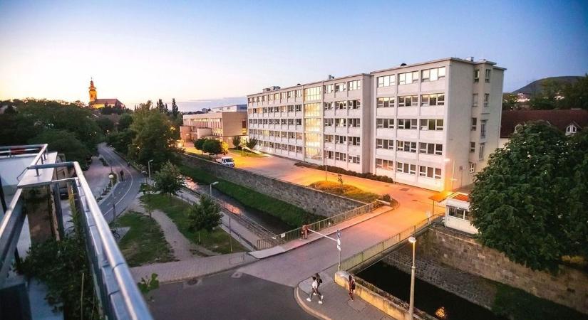 Közel egy évig tartott a kezelése az egri kórházban – levélben mondta el mit tapasztalt